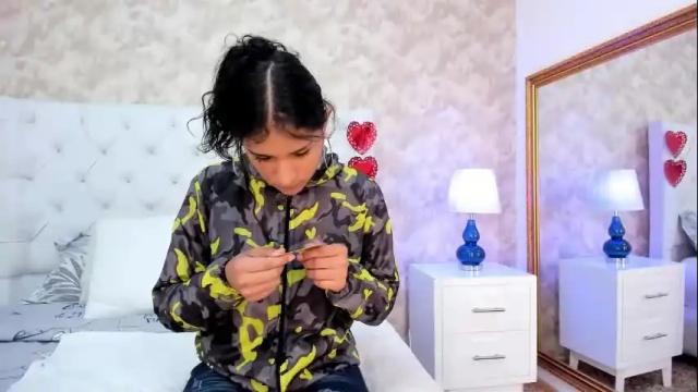 Image 4 of elizabet_taylor_ Stream on Chaturbate on 7 days ago