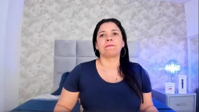 Image 2 of elizabeth_colleman Stream on Chaturbate on 1 month ago