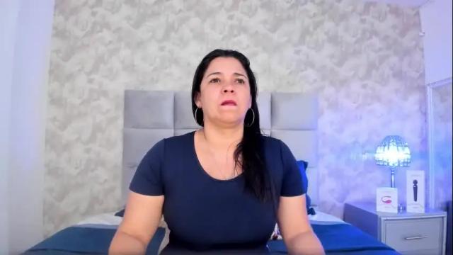 Image 4 of elizabeth_colleman Stream on Chaturbate on 1 month ago