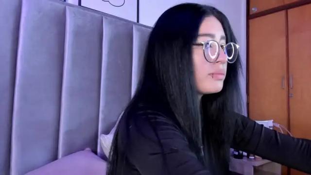 Image 3 of elizabeth_liiones Stream on Chaturbate on 16 months ago