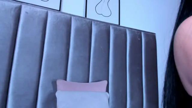 Image 10 of elizabeth_liiones Stream on Chaturbate on 16 months ago