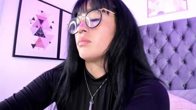 Image 7 of elizabeth_liiones Stream on Chaturbate on 15 months ago