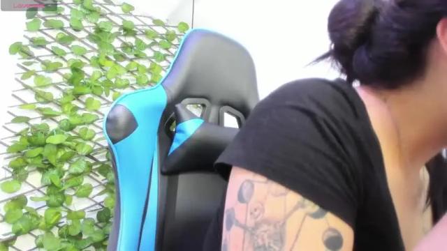 Thumbnail 1, elizabeth_liiones's Stream at Chaturbate, 15 months ago