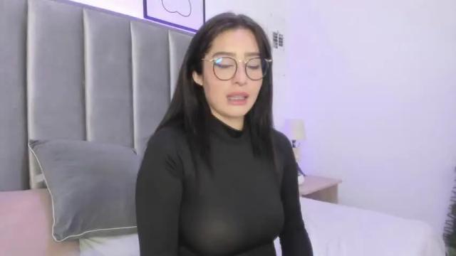 Image 4 of elizabeth_liiones Stream on Chaturbate on 14 months ago