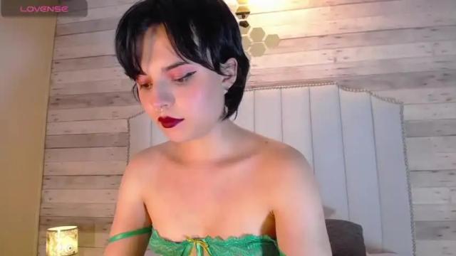 Image 2 of elizabeth_taylorxxx Stream on Chaturbate on 13 months ago