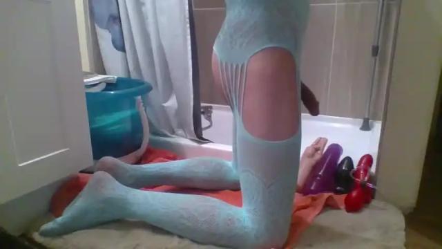 Image 7 of elizabethandkenny Stream on Chaturbate on 17 months ago
