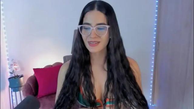 Image 6 of elizabetharo Stream on Chaturbate on 1 month ago