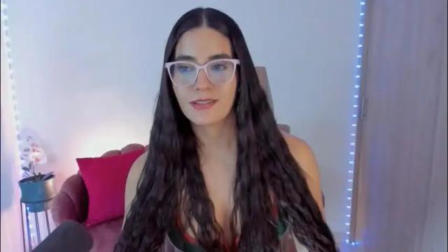 Image 8 of elizabetharo Stream on Chaturbate on 1 month ago