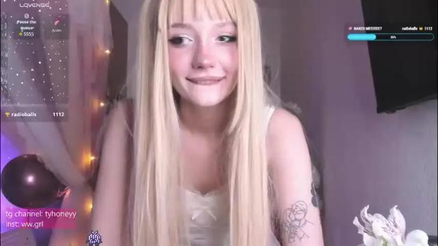 Image 8 of elizabethbritanny Stream on Chaturbate on 2 months ago