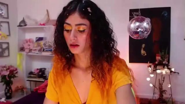 Image 7 of elizabethrodriguez_ Stream on Chaturbate on 19 months ago