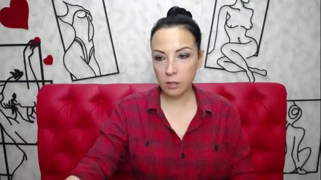 Image 4 of elizabethsho Stream on Chaturbate on 20 days ago