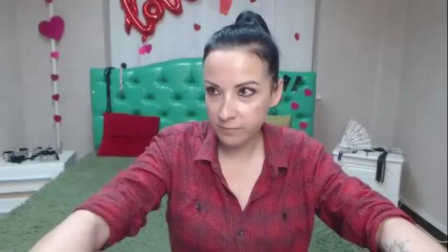 Image 12 of elizabethsho Stream on Chaturbate on 12 days ago