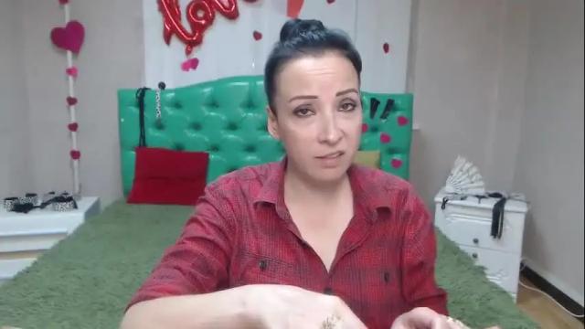 Image 3 of elizabethsho Stream on Chaturbate on 12 days ago