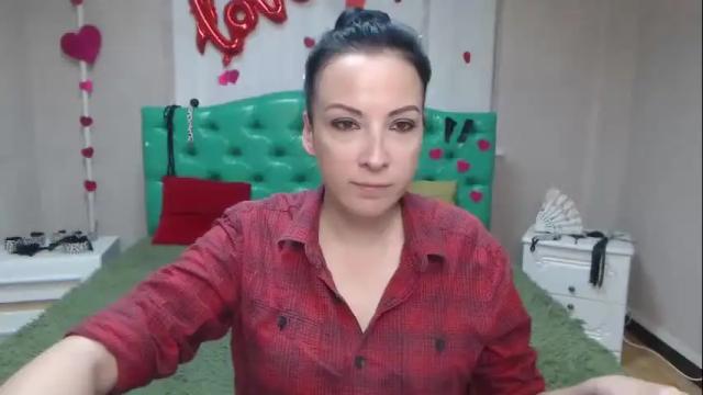 Image 4 of elizabethsho Stream on Chaturbate on 12 days ago