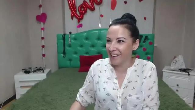 Image 6 of elizabethsho Stream on Chaturbate on 6 days ago