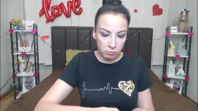 Image 7 of elizabethsho Stream on Chaturbate on 5 days ago