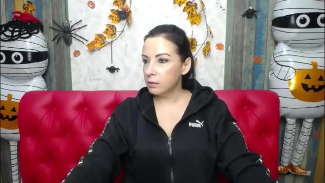 Image 12 of elizabethsho Stream on Chaturbate on 2 months ago