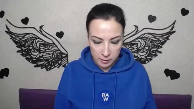 Image 10 of elizabethsho Stream on Chaturbate on 2 months ago