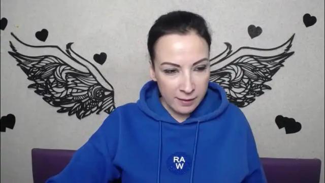 Image 3 of elizabethsho Stream on Chaturbate on 2 months ago