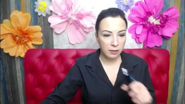 Image 3 of elizabethsho Stream on Chaturbate on 1 month ago