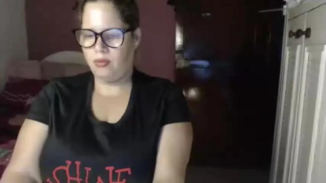 Image 8 of elizabethtaylor1 Stream on Chaturbate on 10 months ago