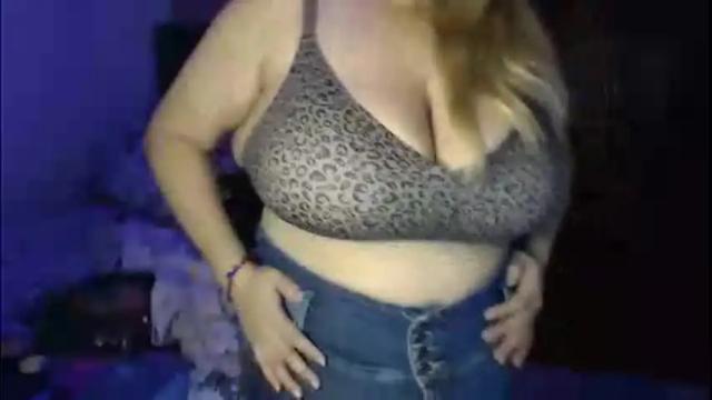 Image 10 of elizabethtaylor1 Stream on Chaturbate on 1 month ago