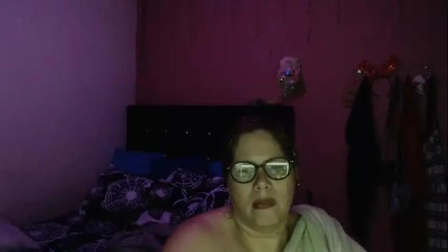 Image 3 of elizabethtaylor1 Stream on Chaturbate on 1 month ago