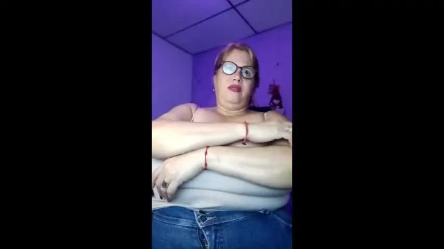 Image 3 of elizabethtaylor1 Stream on Chaturbate on 1 month ago