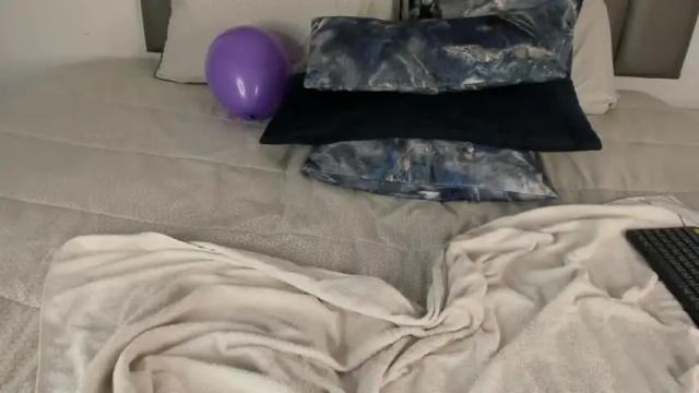 Image 2 of elizabethvelez_ Stream on Chaturbate on 20 months ago