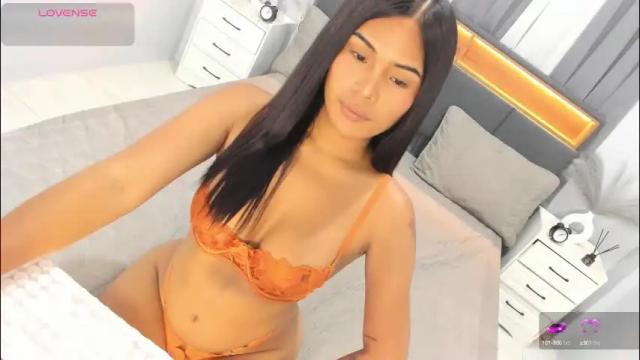 Thumbnail 1, ella______'s Stream at Chaturbate, 4 months ago