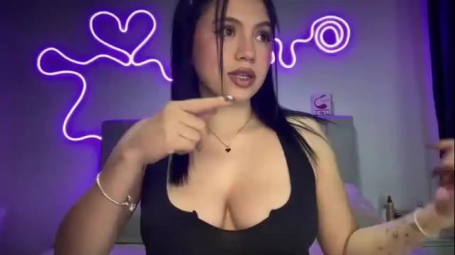 Image 3 of ella_aq Stream on Chaturbate on 3 days ago