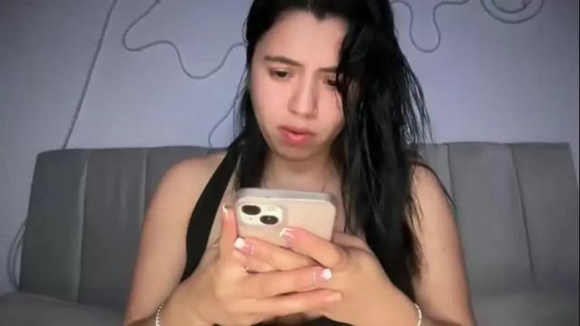 Image 3 of ella_aq Stream on Chaturbate on 1 month ago