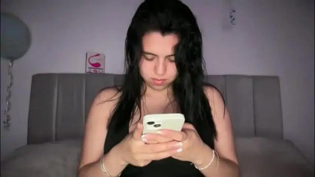 Image 2 of ella_aq Stream on Chaturbate on 1 month ago