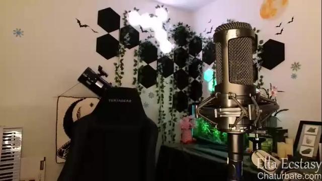 Image 10 of ella_ecstasy Stream on Chaturbate on 27 days ago