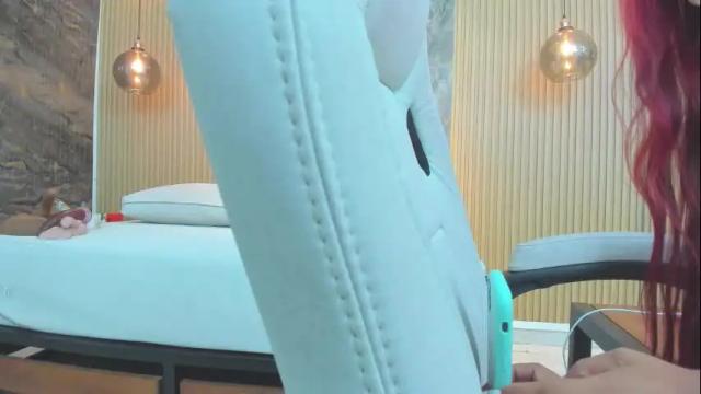 Image 3 of ella_harper Stream on Chaturbate on 1 month ago