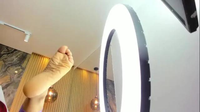 Image 12 of ella_harper Stream on Chaturbate on 1 month ago