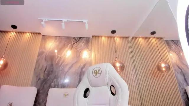 Image 8 of ella_harper Stream on Chaturbate on 22 days ago