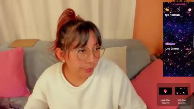 Image 10 of ella_harry Stream on Chaturbate on 2 months ago