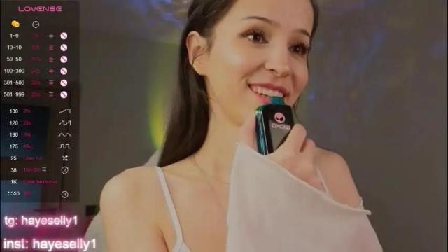 Image 7 of ella_hayes Stream on Chaturbate on 1 month ago