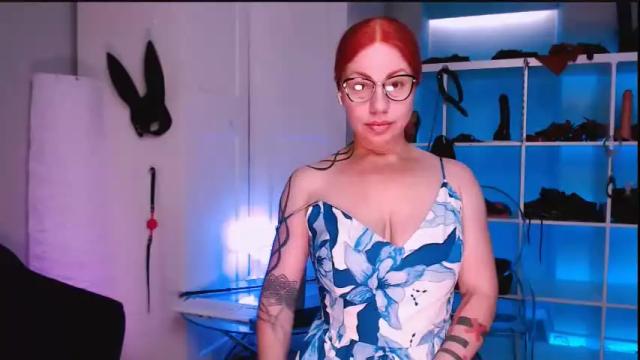 Image 11 of ella_kross Stream on Chaturbate on 1 month ago