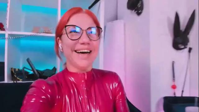 Image 8 of ella_kross Stream on Chaturbate on 1 month ago