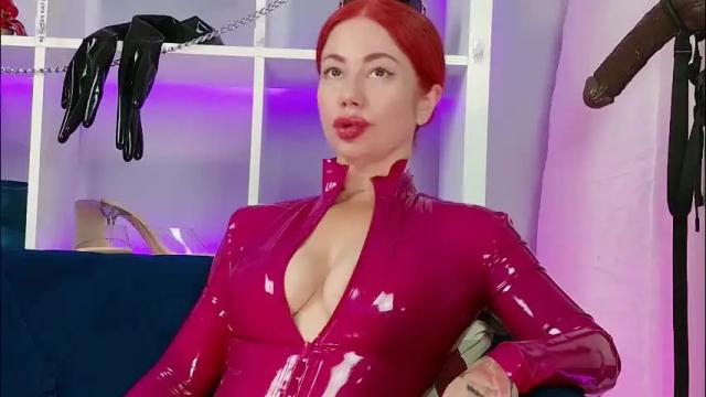 Image 12 of ella_kross Stream on Chaturbate on 18 days ago