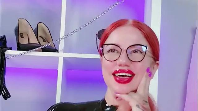 Image 10 of ella_kross Stream on Chaturbate on 10 days ago