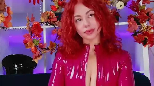Image 11 of ella_kross Stream on Chaturbate on 1 month ago