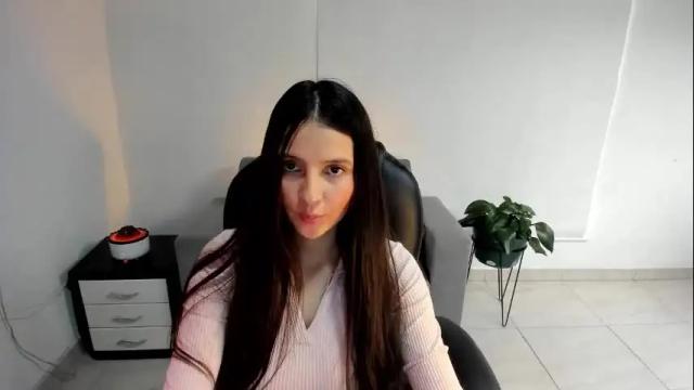 Thumbnail 1, ella_lxx_'s Stream at Chaturbate, 4 months ago