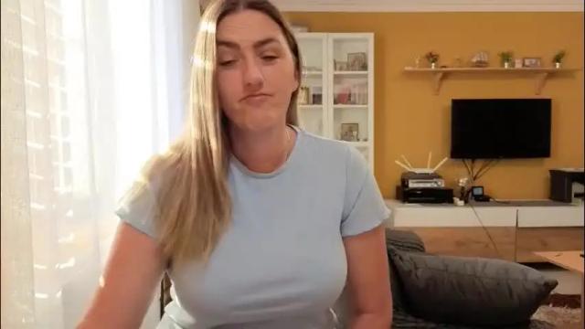 Thumbnail 1, ella_max_live's Stream at Chaturbate, 4 months ago