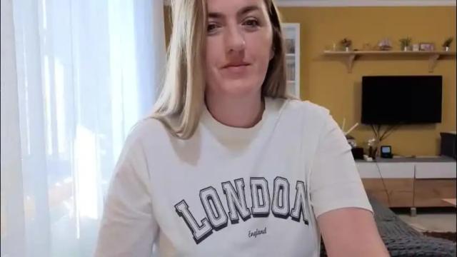 Image 10 of ella_max_live Stream on Chaturbate on 4 months ago