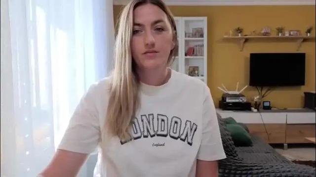 Image 6 of ella_max_live Stream on Chaturbate on 4 months ago