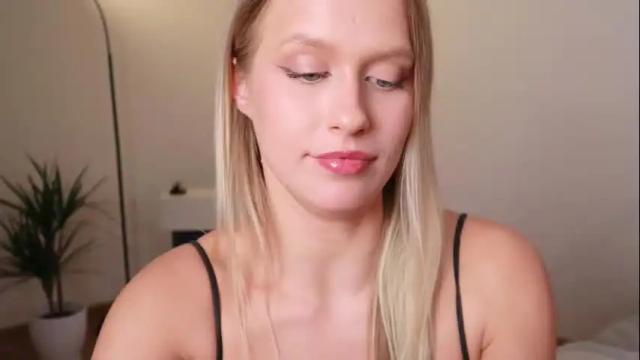 Image 8 of ella_twinkle Stream on Chaturbate on 1 month ago