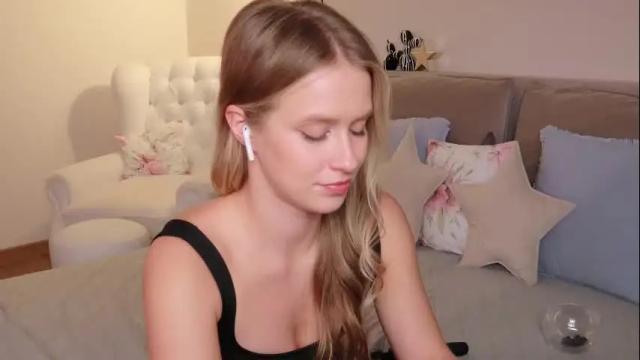 Thumbnail 2, ella_twinkle's Stream at Chaturbate, 3 months ago